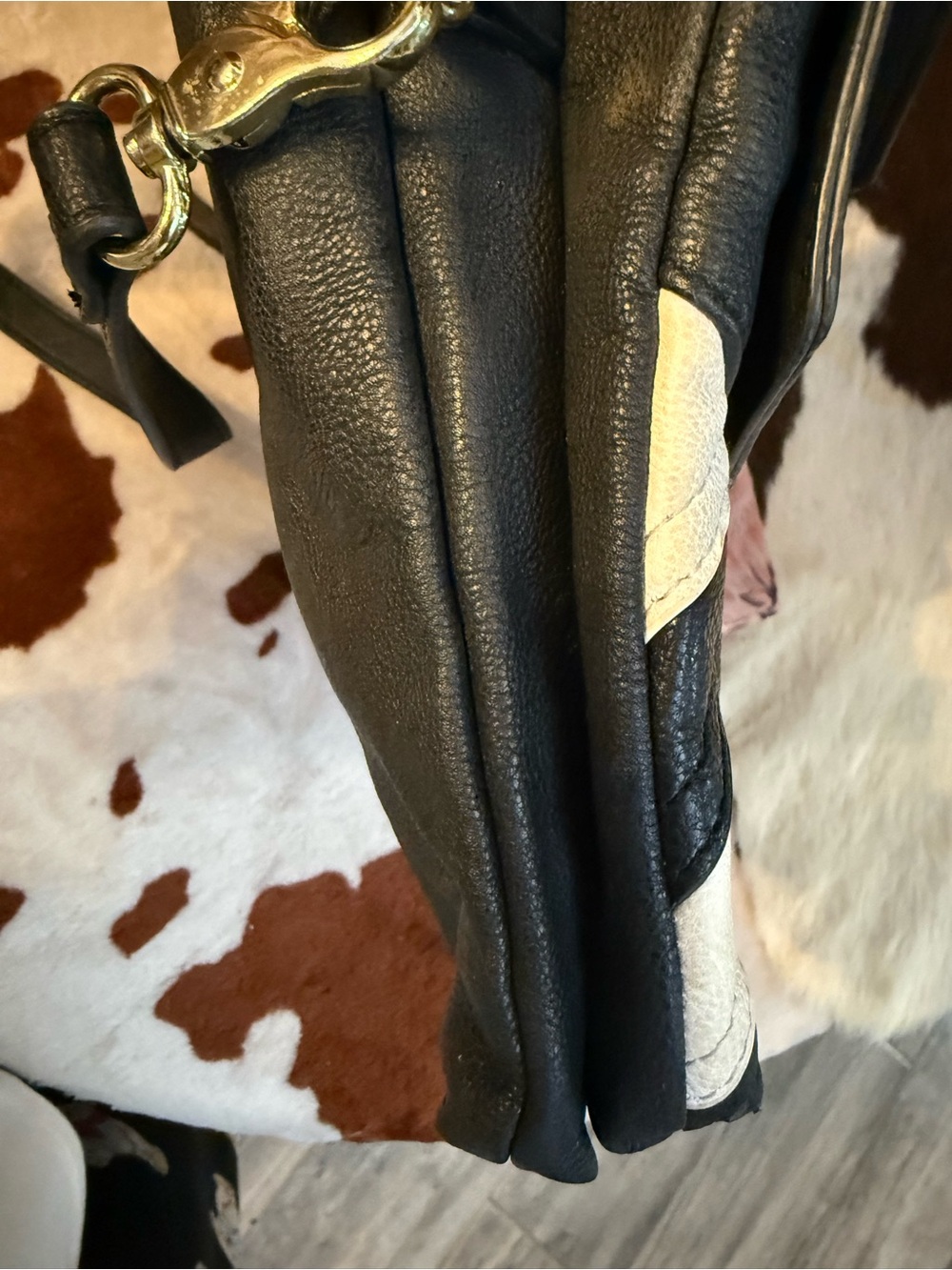Betsey Johnson Black and Cream Chevron Crossbody with Scarf Accent - Picture 3 of 4